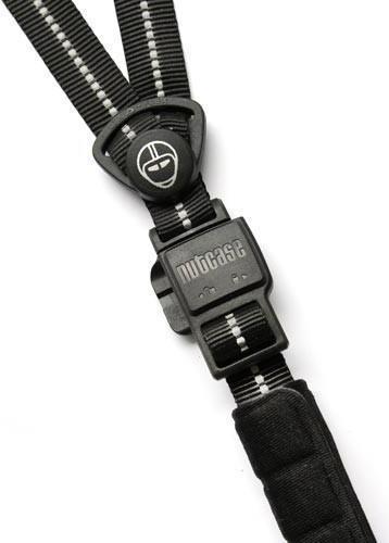 Produktbild Nutcase Blackish (52 - 56 cm)