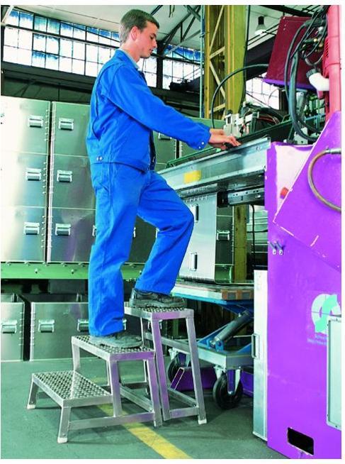 Actual product image Zarges Single step stool AMA 'A' Modular Step (Scaffolding, 20 cm)
