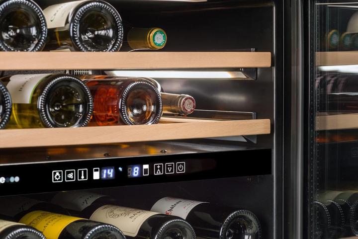 Actual product image Avintage Wine refrigerator AVU51D82