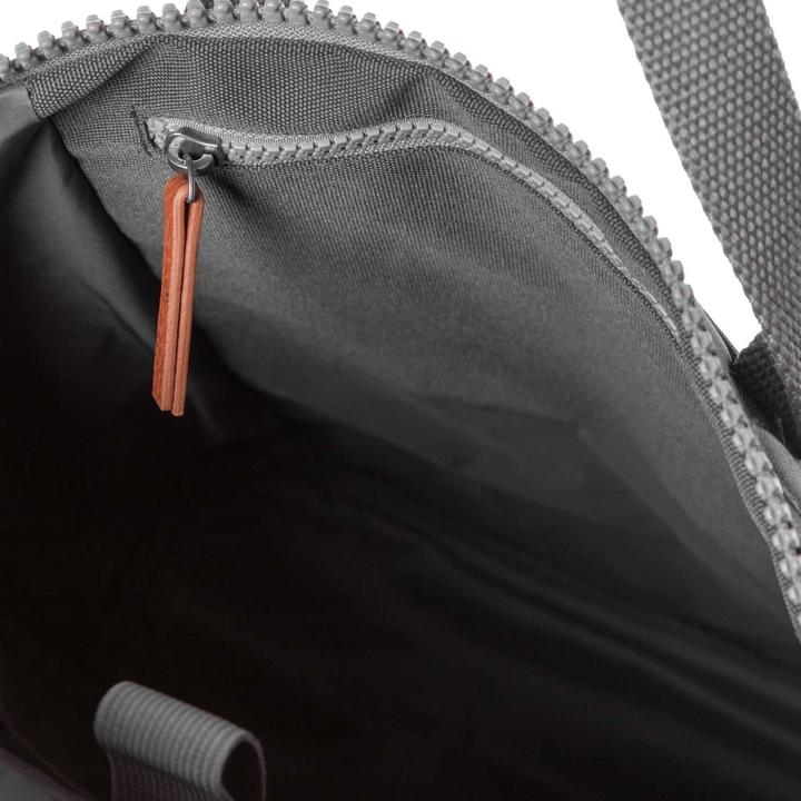 Immagine prodotto Roka London Finchley A Sustainable Carbon 12-15 bottiglie riciclate