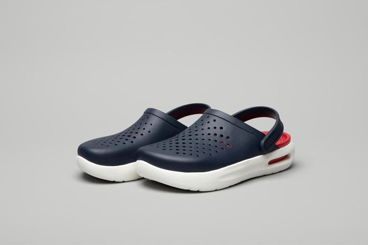 Actual product image Crocs InMotion Clog (41, 41.5, 42, 41 1/3)