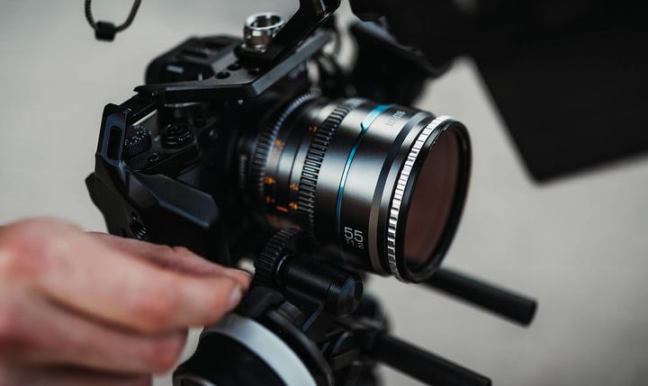 Actual product image Sirui Nightwalker 24 35+55mm T1.2 S35 MF Cine Lens Bundle X-Mount (Fujifilm X, APS-C / DX)