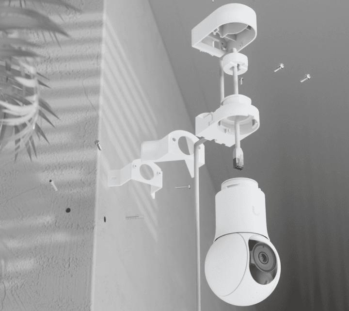 Produktbild Ubiquiti G5 PTZ-Eckmontage (Montage-Kit)