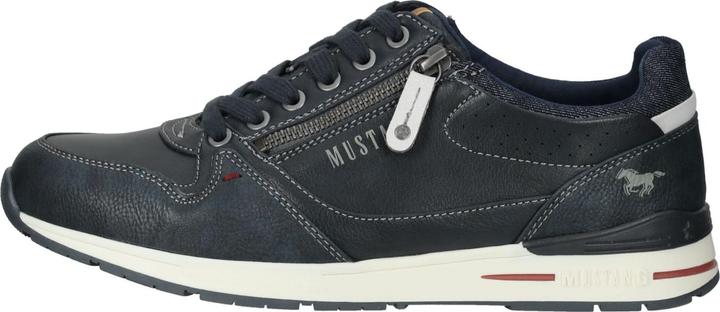 Produktbild Mustang Tolle Optik und robustes Material – dafür steht dieser bequeme Sneaker von. Für ein, auch an (41)