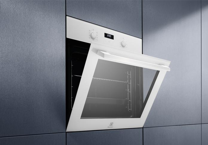 Actual product image Electrolux Oven with catalysis EOF5C50BV 65 L white
