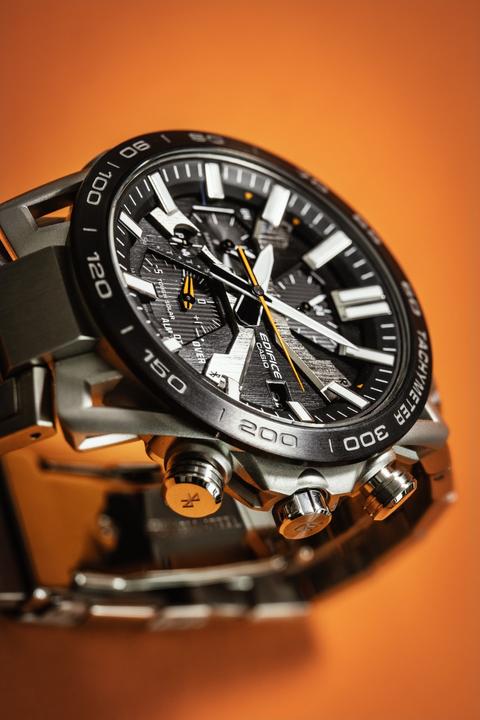 Produktbild Casio Edifice EQB-2000DB-1AER (Analoguhr, Chronograph, 48 mm)