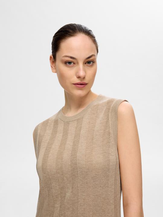 Actual product image Selected Femme Knitted maxi dress (M)
