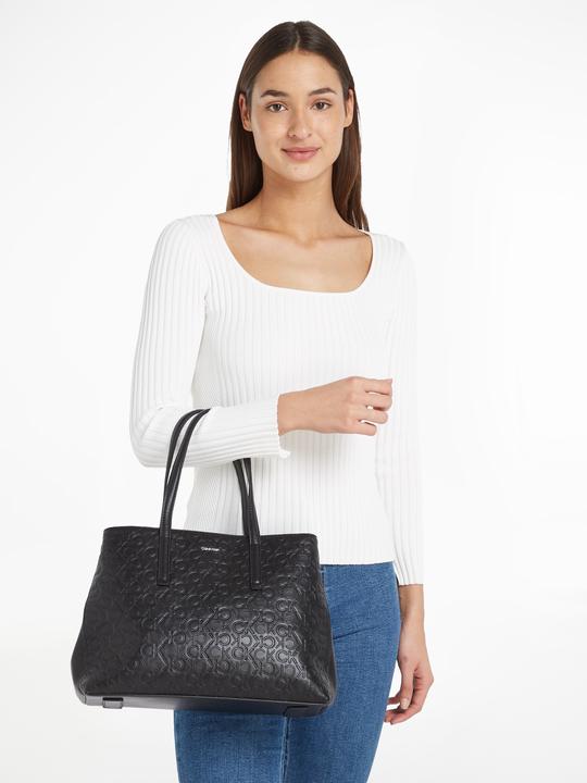 Image du produit Calvin Klein Shopper CK Must Tote MD Mono FW23