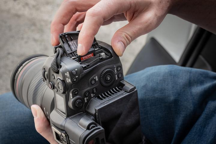 Produktbild Canon EOS R5 C (47.10 Mpx, Vollformat)
