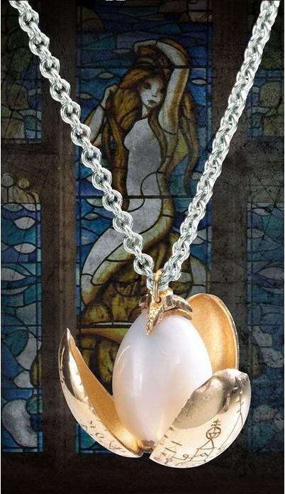 Actual product image Noble Collection Harry Potter Pendant with Chain The Golden Egg (24 carat gold-plated flower petals)