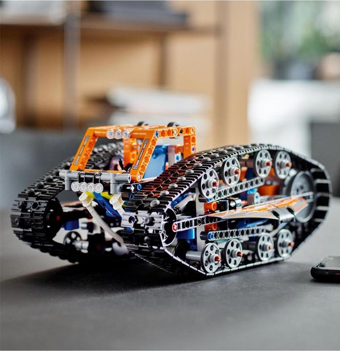 Produktbild LEGO App-gesteuertes Transformationsfahrzeug (42140, LEGO Technic)