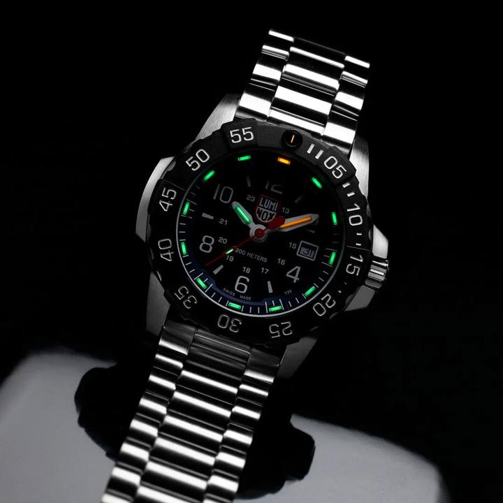 Actual product image Luminox Navy Seal 3250 Series (Diving watch, 45 mm)