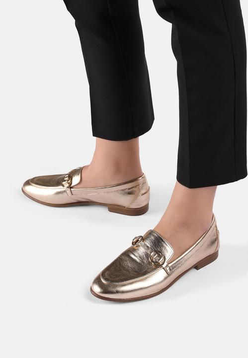 Immagine prodotto Inuovo Con questa elegante e classica scarpa slip-on sarai sempre alla moda nelle occasioni importanti. (39)