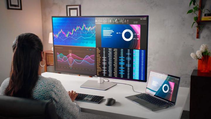 Actual product image Dell UltraSharp U4323QE (3840 x 2160 Pixels, 43")