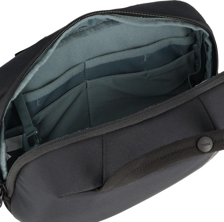 Actual product image Thule Subterra 2 Crossbody 5l - Black (5 l)