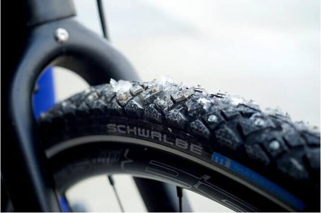 Actual product image Schwalbe Marathon Winter Plus (28 x 1.60, 42-622)