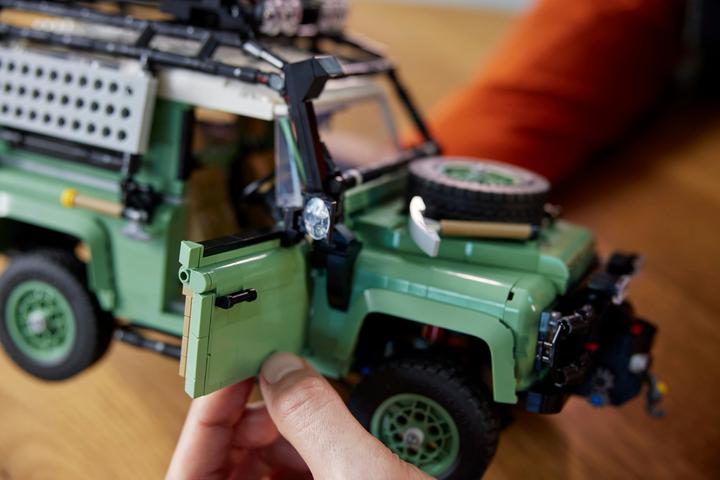 Immagine prodotto LEGO Icone classiche Land Rover Defender 90 10317 (10317, LEGO Icons, Set LEGO rari)