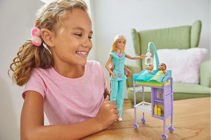 Produktbild Barbie Kinderärztin blond