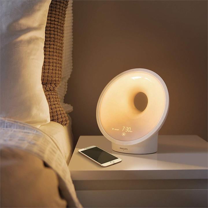 Actual product image Philips SmartSleep Connected Sleep & Wake-up Light HF3671/01