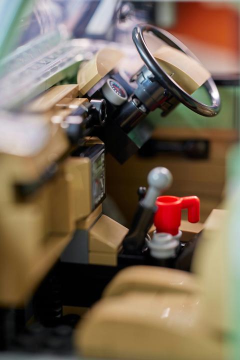 Immagine prodotto LEGO Icone classiche Land Rover Defender 90 10317 (10317, LEGO Icons, Set LEGO rari)