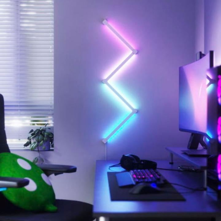 Actual product image Nanoleaf Lines Squared Starter Set (Multicoloured, 252 cm, Indoor)