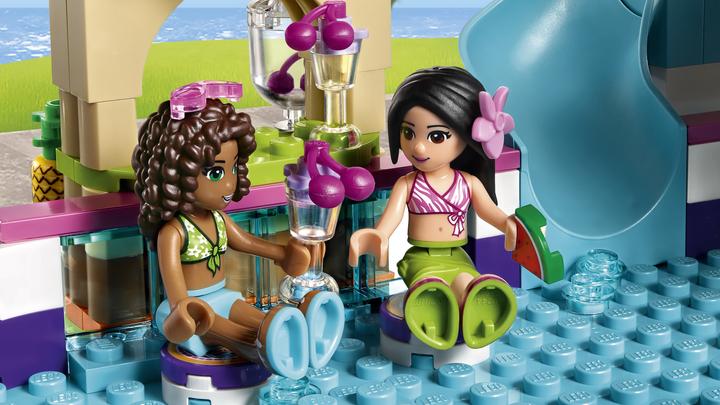 Actual product image LEGO Heartlake outdoor pool (41313, LEGO Friends)