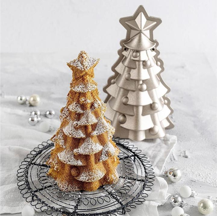 Actual product image Dr. Oetker White Christmas Baking (25.50 cm)