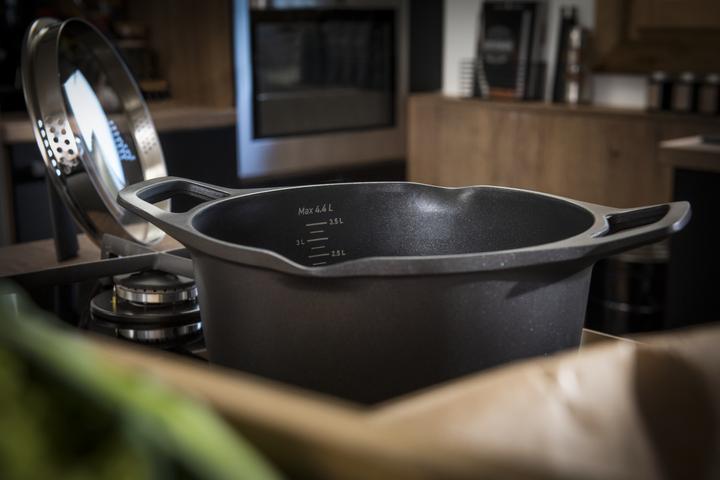 Actual product image Tefal Robusto - Braadpan - 28 cm + deksel (28 cm, Frying pan, Aluminium)