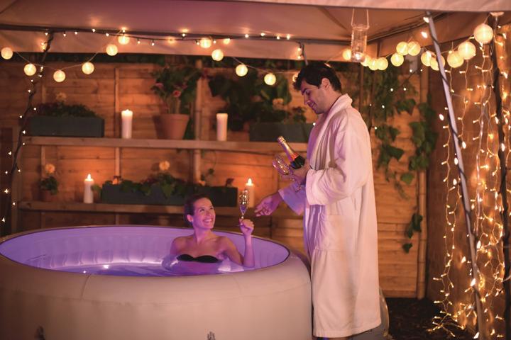 Produktbild Bestway Lay-Z-Spa Paris (4 Pers.)