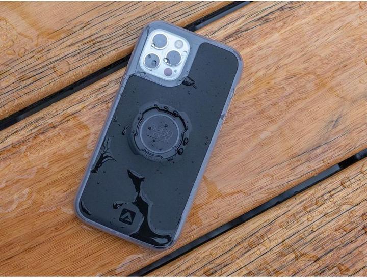 Actual product image Quad Lock MAG Poncho (Apple iPhone 13)