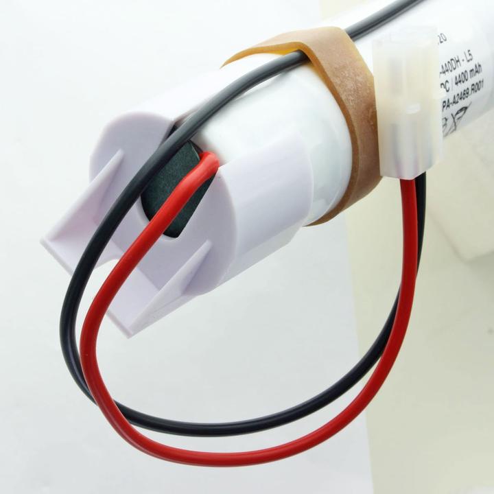 Actual product image AccuCell Emergency light battery NiCd 6.0V 4500mAh L1x5 330x37mm (4500 mAh, Battery + charger)