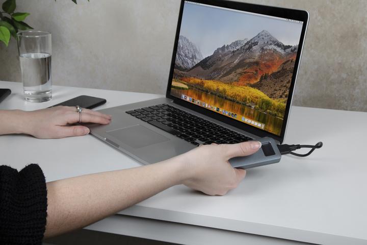 Produktbild Verbatim Fingerprint Secure SSD USB 3.2 Gen 1 USB-C 1TB (1000 GB)