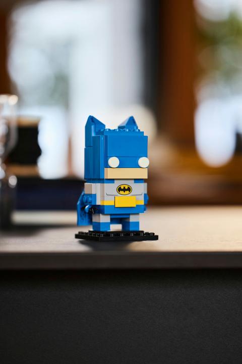 Actual product image LEGO Batman 8-in-1 figure (40748, LEGO Brickheadz)