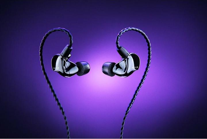 Image du produit Razer Moray - Moniteur intra-auriculaire ergonomique pour le streaming toute la journée (Filaire)