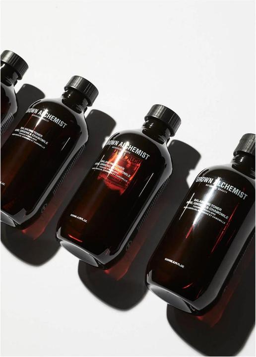Image du produit Grown Alchemist GROWN Beauty - Tonique équilibrant : Rose, Ginseng & Chamomile (Chiffons de nettoyage, 200 ml)