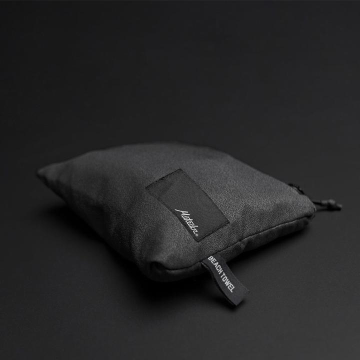 Actual product image Matador Nanodry Packable Beach Towel (76 x 152 cm)