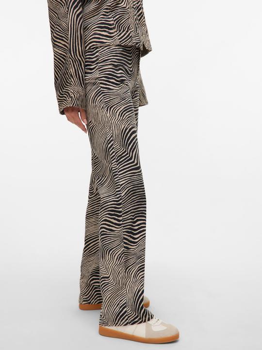 Image du produit Vero Moda VMTESSA Hohe Taille Jeans Weit geschnitten (26)
