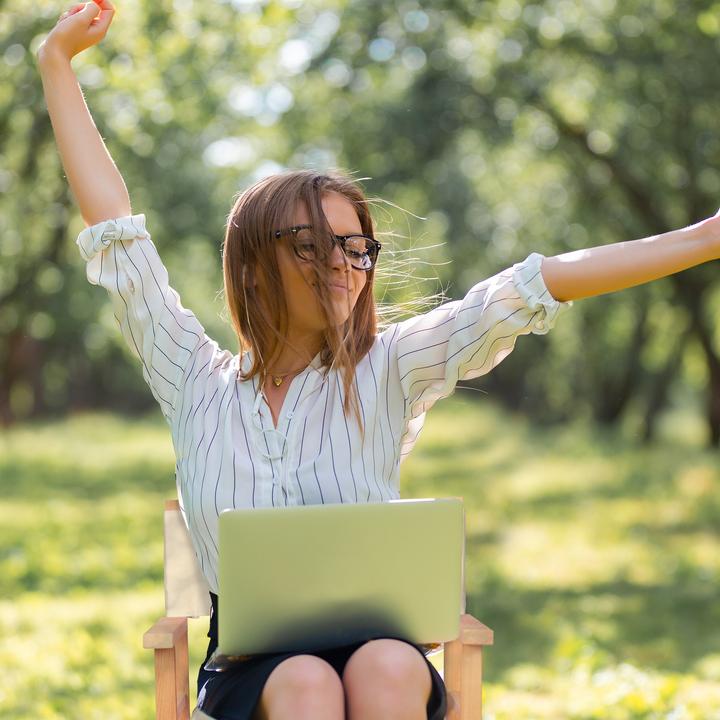Actual product image Relaxdays Regiestuhl