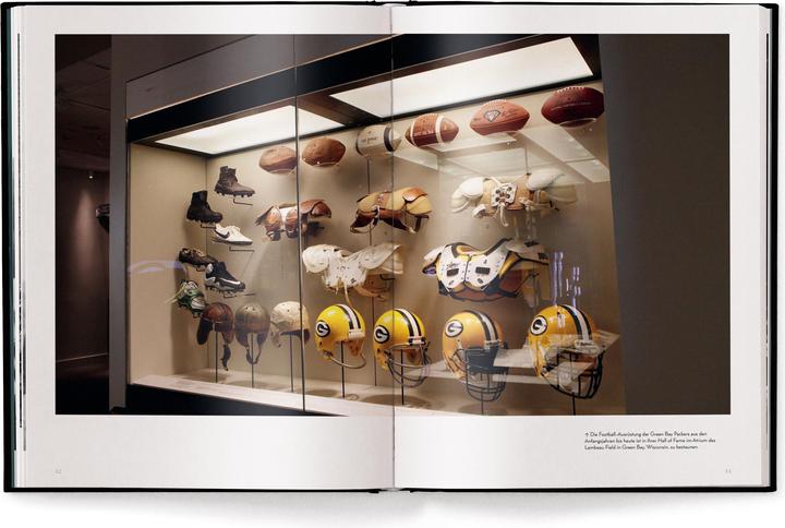 Actual product image American Football - Das ultimative Buch (German, Alex von Kuczkowski, 2025)
