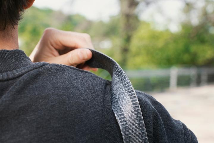 Actual product image Peak Design slide lite (Shoulder strap, Neck belt, Wrist strap)