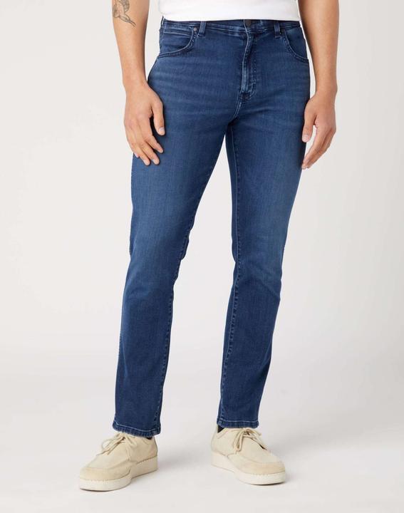 Actual product image Wrangler Slim Fit Larston Jeans (32)