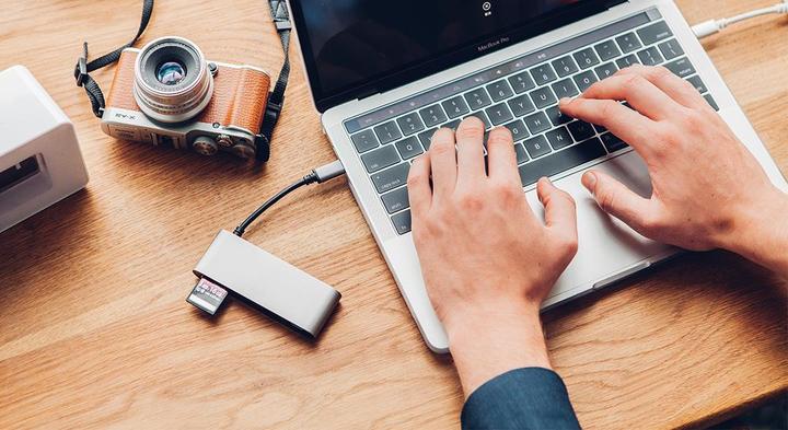Produktbild Moshi 99MO084213 USB 3.0 (3.1 Gen 1) Type-C (USB-C, 1 Ports)
