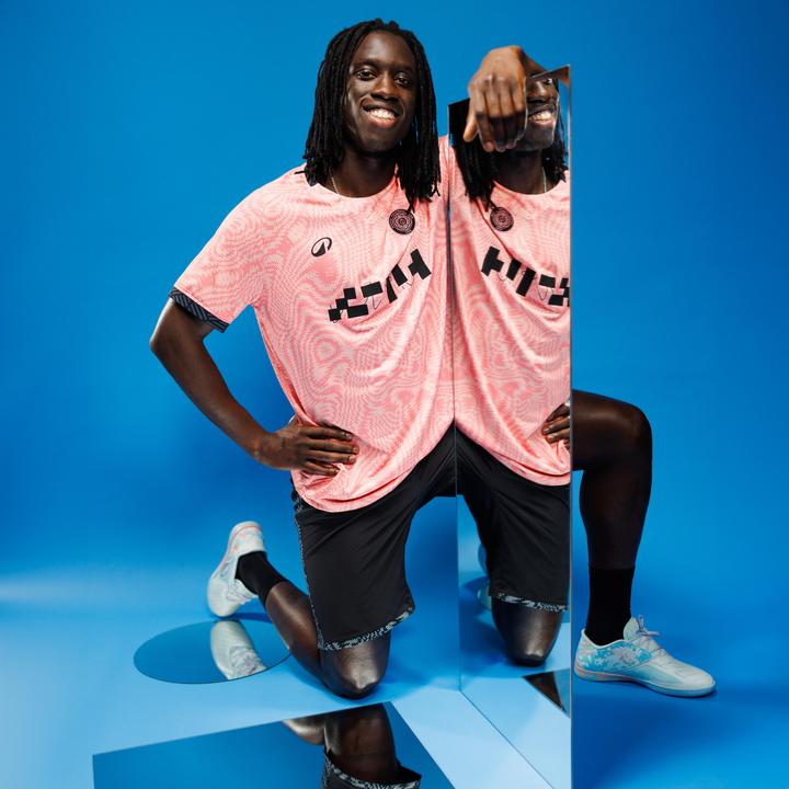 Produktbild Kipsta Fussball Schuhe Limited Edition - Ginka Pro Zicky Té (41)