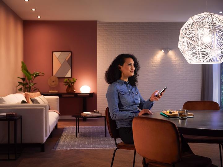 Actual product image Philips Hue White Starter Set (E27, 9.50 W, 1055 lm, 2 x, F)