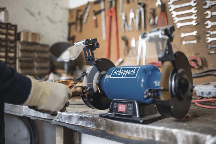 Image du produit Scheppach SM150LB Ponceuse double avec brosse - 230-240V 50Hz 400W - 150mm (Meuleuse d'établi, 400 W)