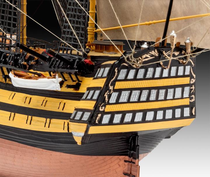 Actual product image Revell H.M.S. Victory