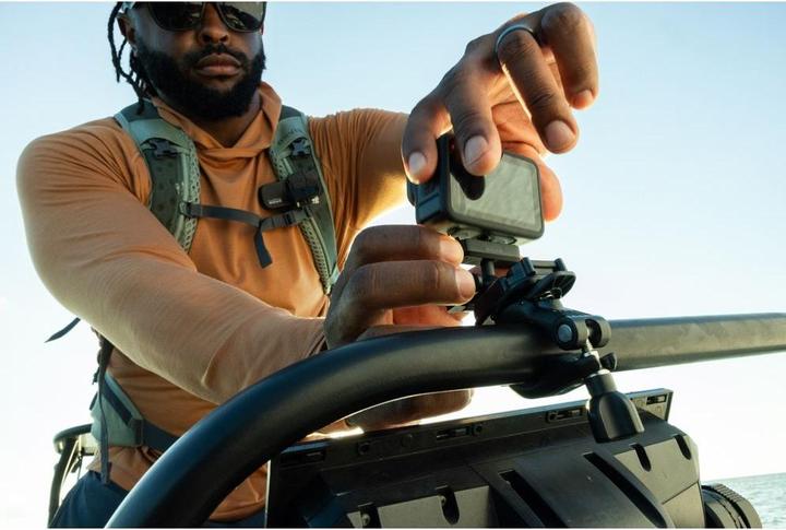 Actual product image GoPro Magnetic Latch Mount (Hero 13 Black)