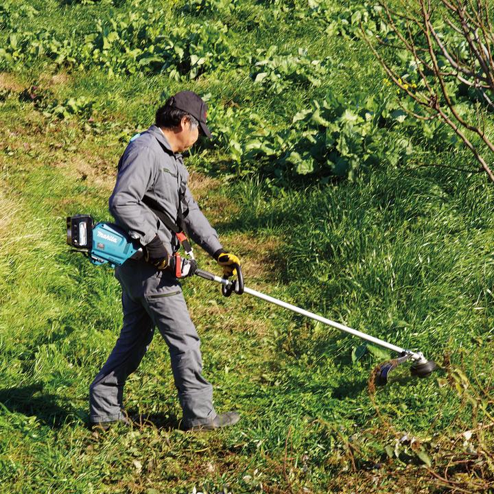 Productafbeelding Makita UR014GT201 Snoerloze bosmaaier incl. 2e accu, incl. lader 40V Maaibreedte (max.): 450mm (Onkruidverdelgers)