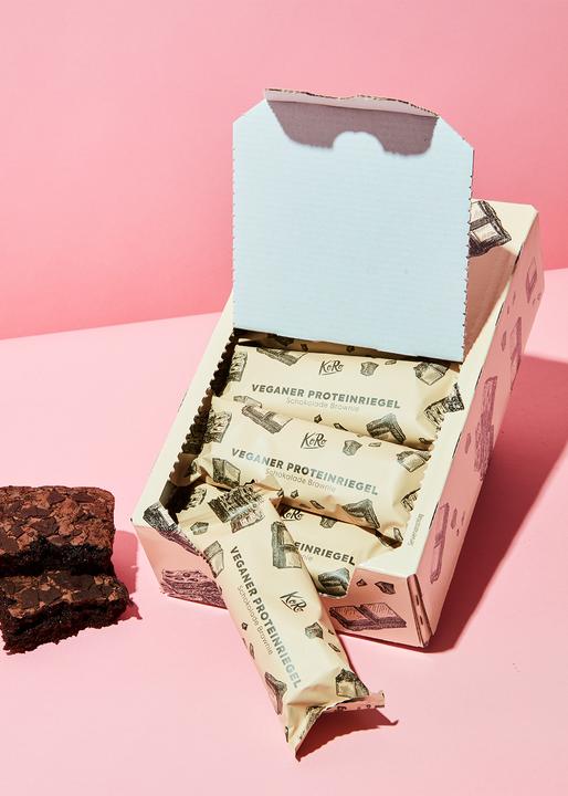 Produktbild KoRo Veganer Proteinriegel mit Brownie Geschmack und Schokoladenüberzug. Mit Süssungsmitteln. (1 Stk., 825 g)