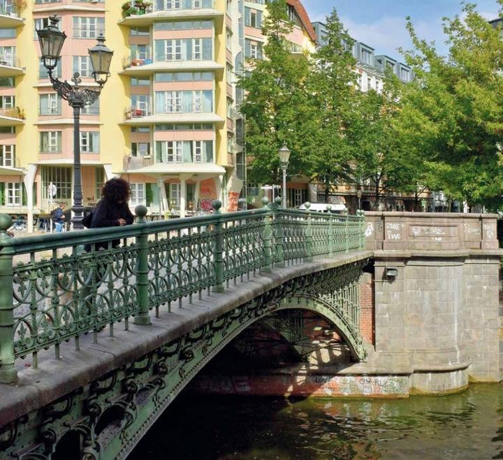 Actual product image Die schönsten Berliner Brücken (German, Christian Simon, 2024)